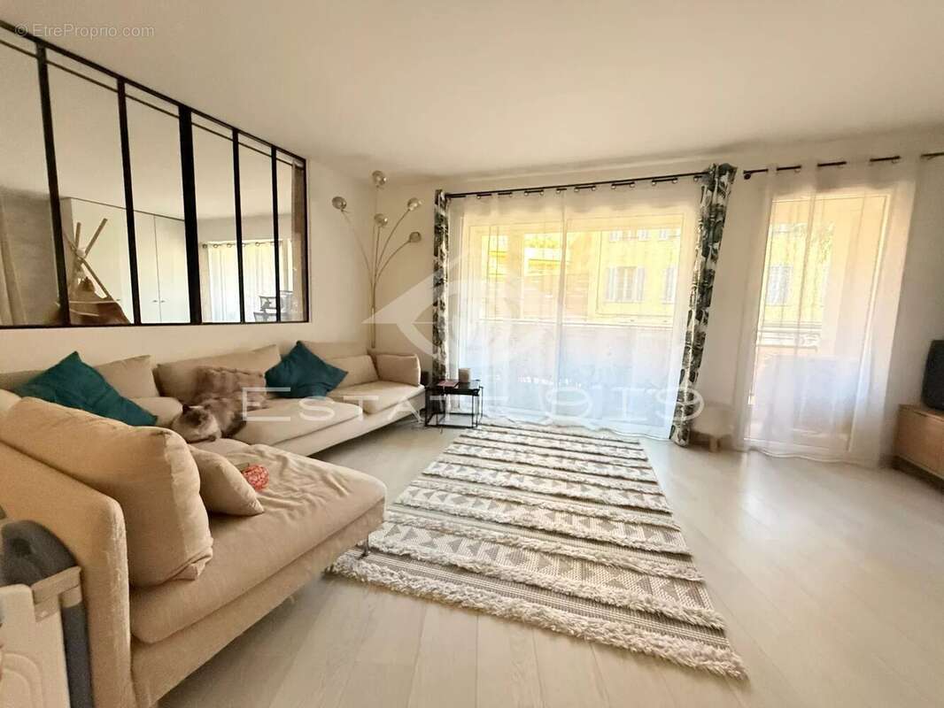 Appartement à LE CANNET