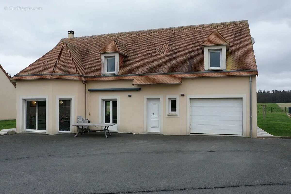 Maison à FRESNEY-LE-VIEUX