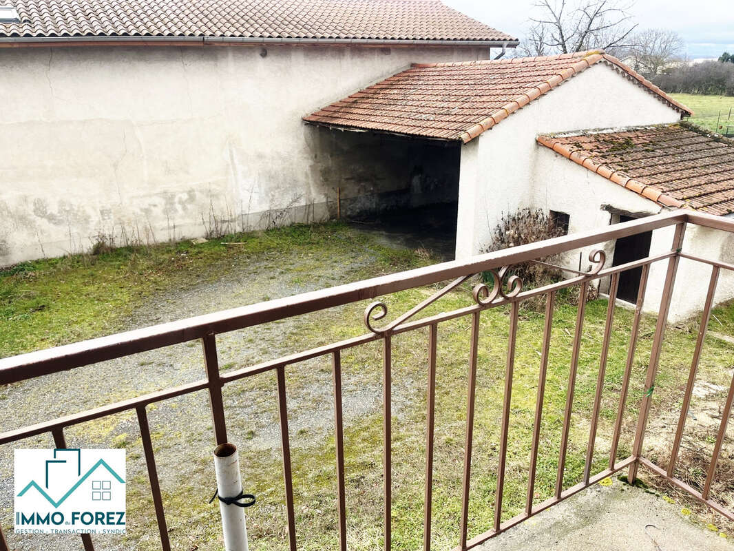 Appartement à VEAUCHE