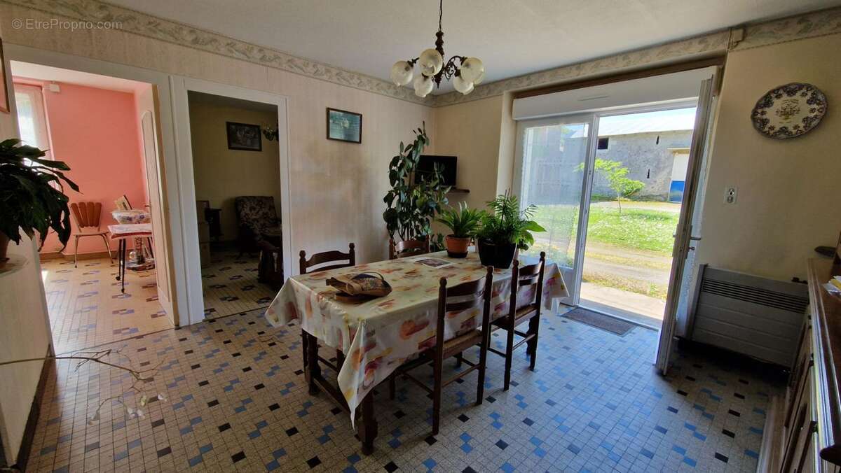 Maison à LE LOROUX-BOTTEREAU