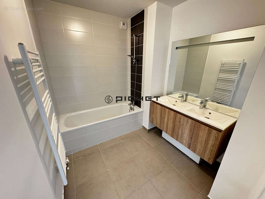 Appartement à CENON