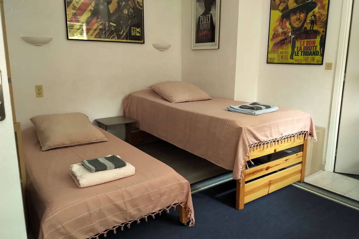 Propriete vence vue degagee collines piscine - photo 19
