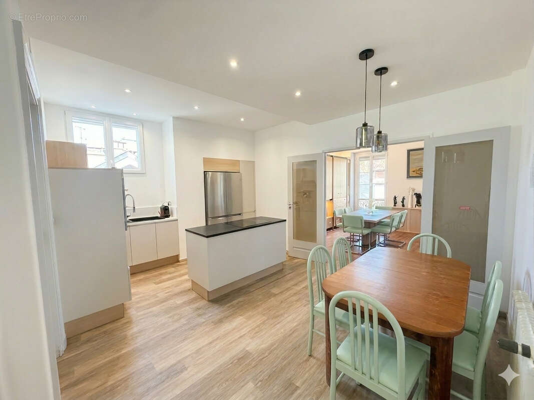 Appartement à AIX-LES-BAINS