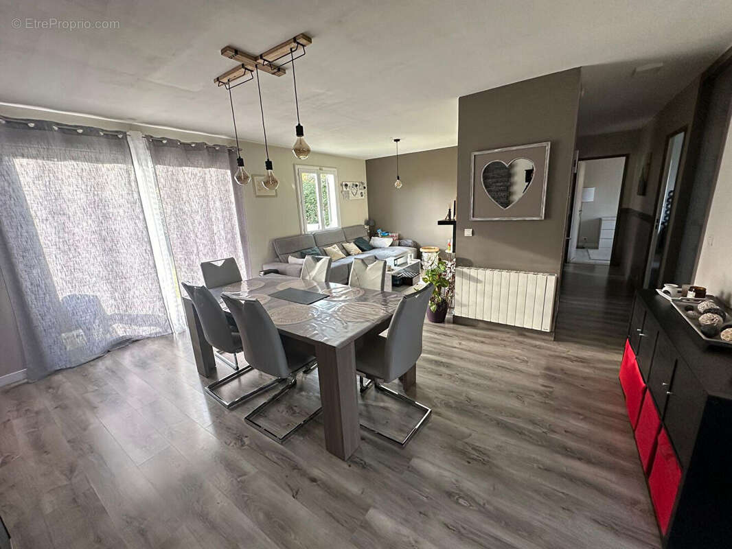 Maison à ROSNY-SUR-SEINE