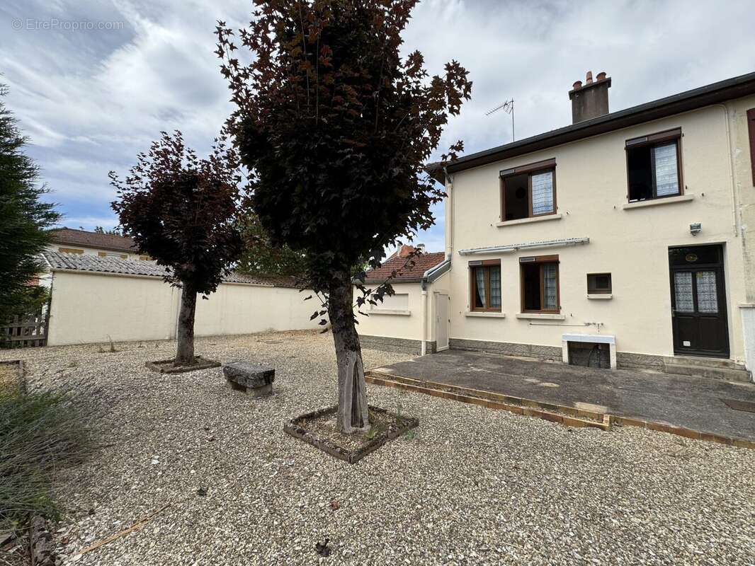 Maison 78 m² à Tavaux  - photo 3