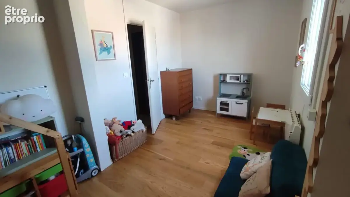 Appartement 76 m² à Arles  - photo 10