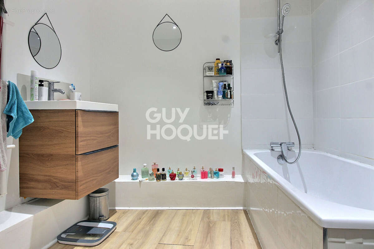 Appartement à PARIS-9E