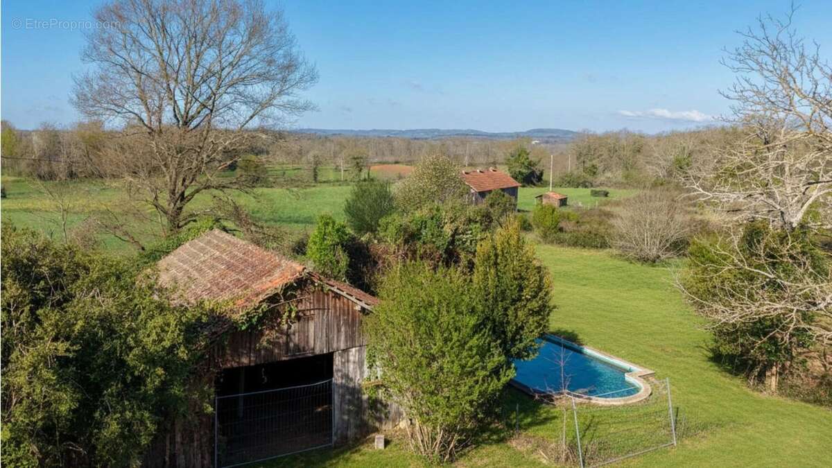 Maison à GOURDON