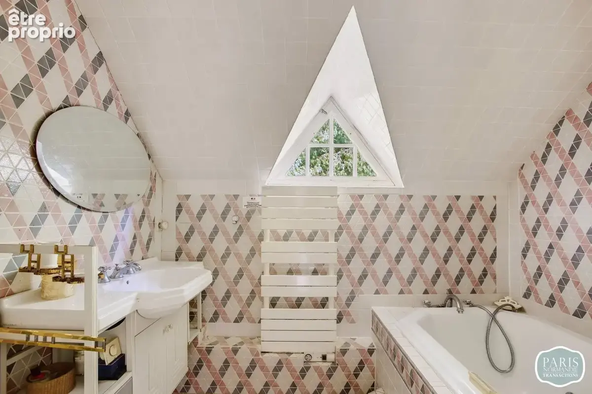 Exclusivité - Bretagnolles - Propriété de 299m2 habitables - photo 12
