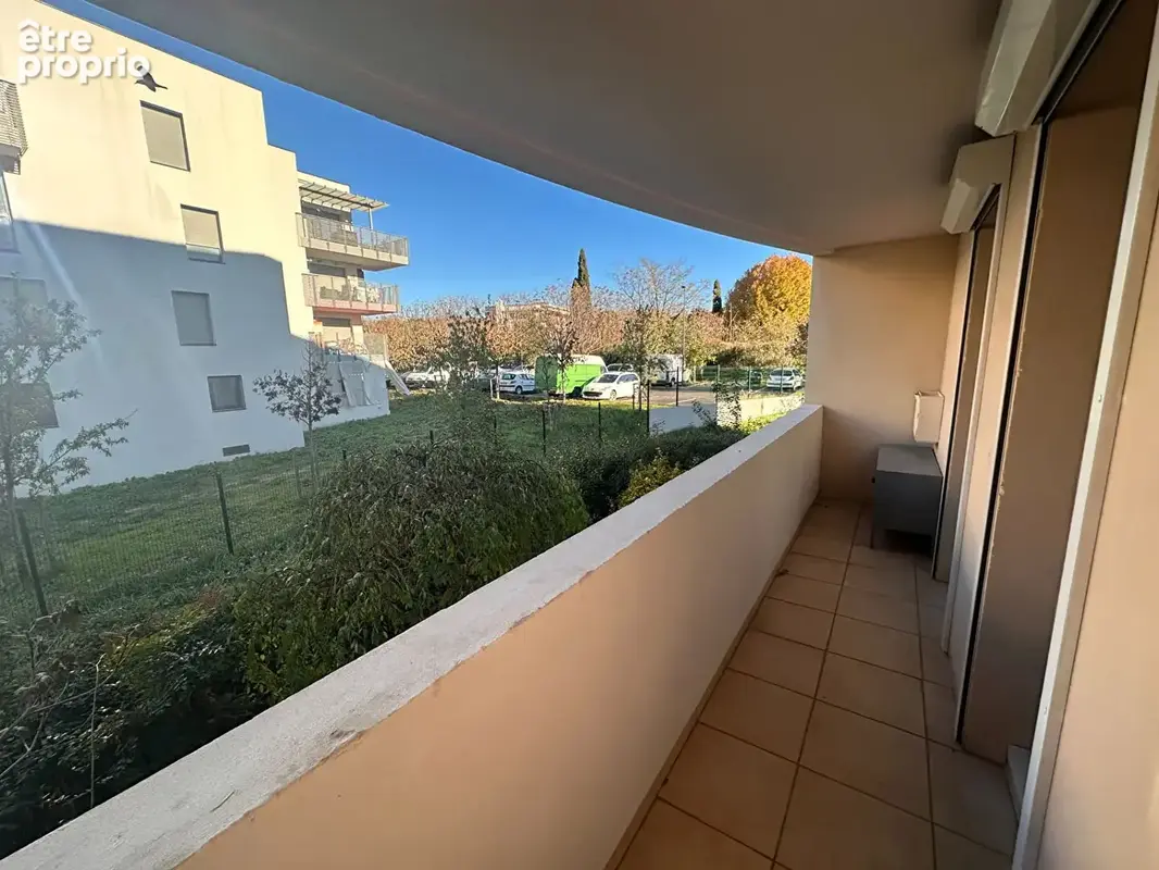 Vente Aix proche du centre l'agence immobilière LC Gestion de Puyricard vous propose dans une résidence récente un appartement d - photo 12