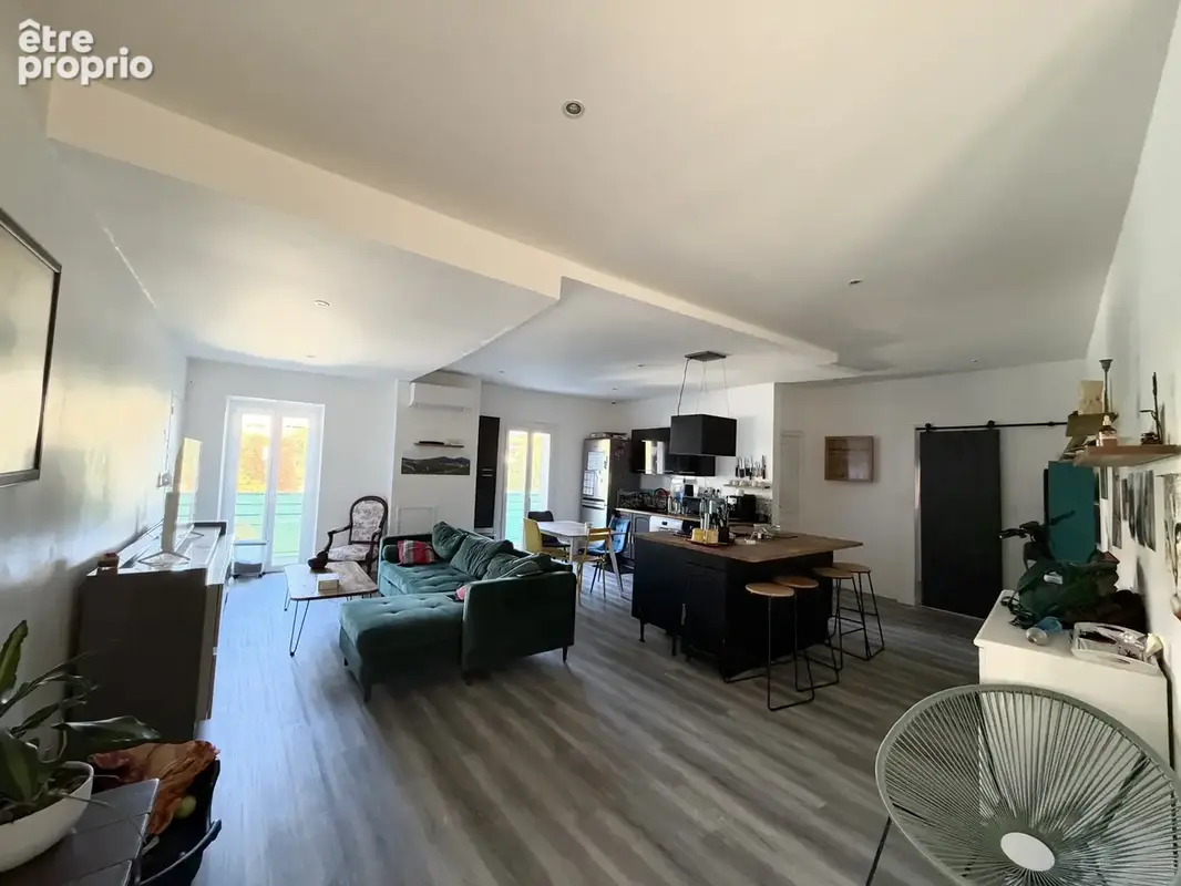 À VENDRE   Charmant F2 en centre-ville avec extérieur et atelier - photo 11