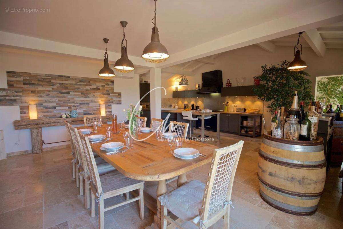 Maison à MAUSSANE-LES-ALPILLES