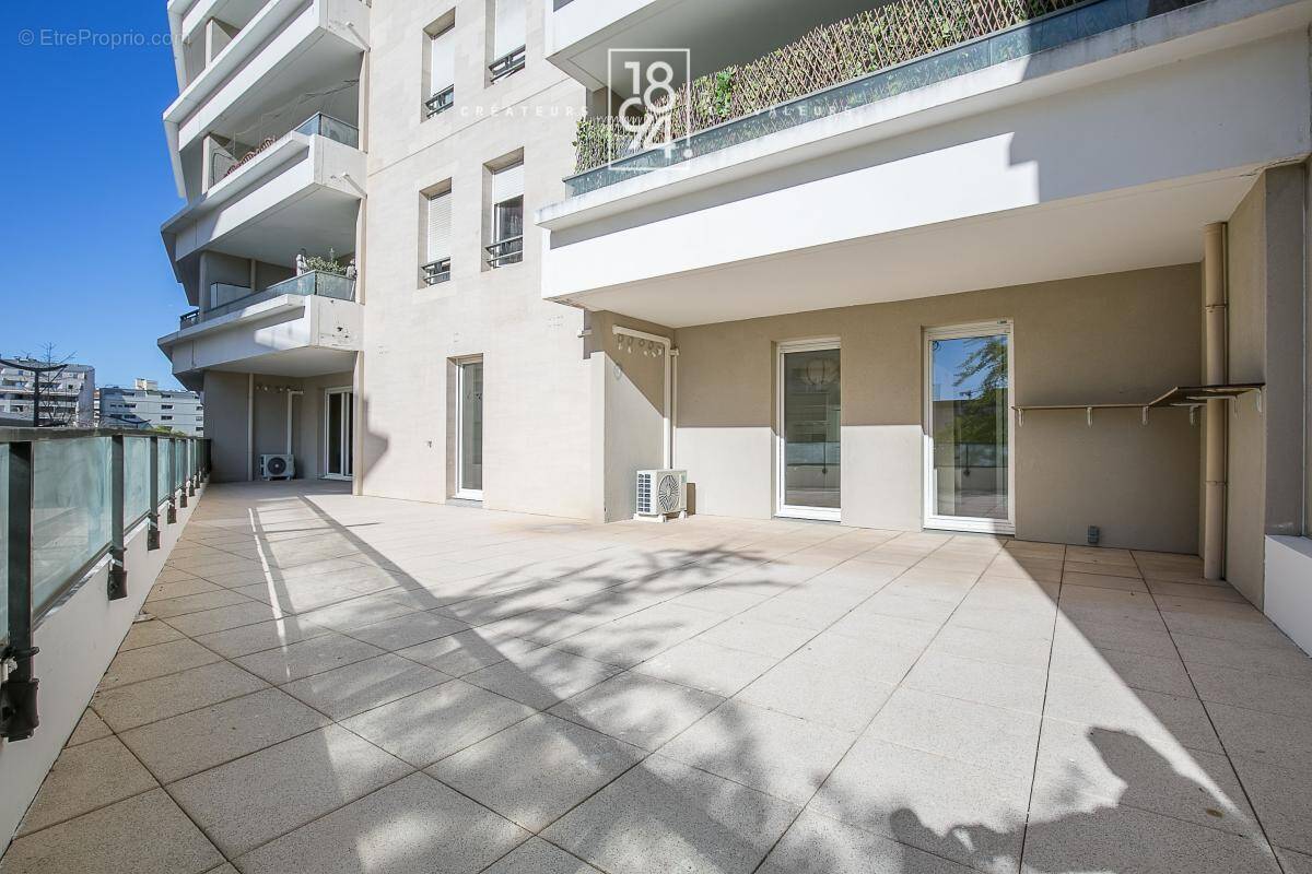 Appartement à MARSEILLE-8E