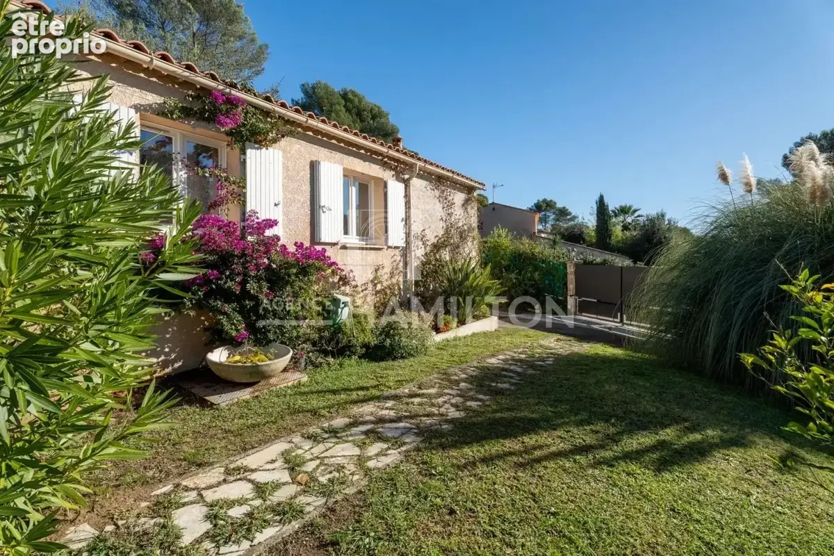 Maison à BIOT