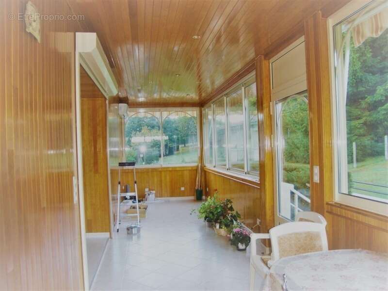 Maison à NOTRE-DAME-DE-SANILHAC