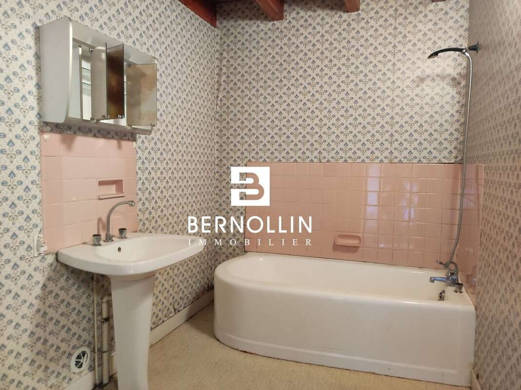 Maison à VILLEREVERSURE