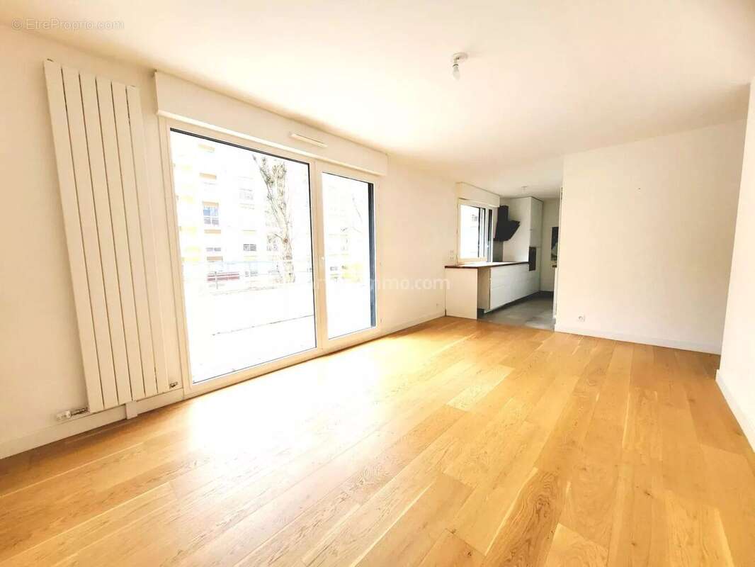 Appartement à ISSY-LES-MOULINEAUX