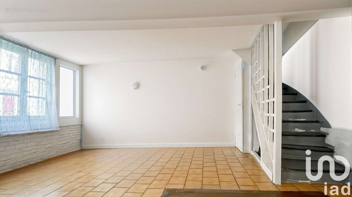 Photo 2 - Maison à GRANDVILLIERS