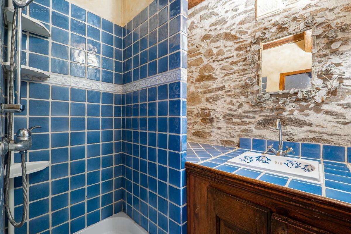 Maison à LA GARDE-FREINET