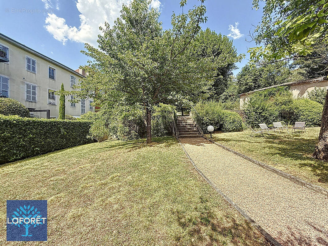 Appartement à SAINTE-FOY-LES-LYON