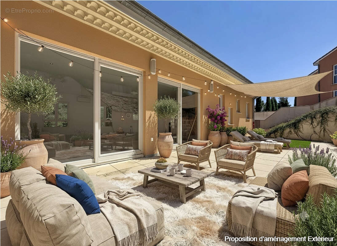 A vendre Villa à Mougins 5 pièces de 165 m² sur 1335 m² de terrain avec piscine - photo 3
