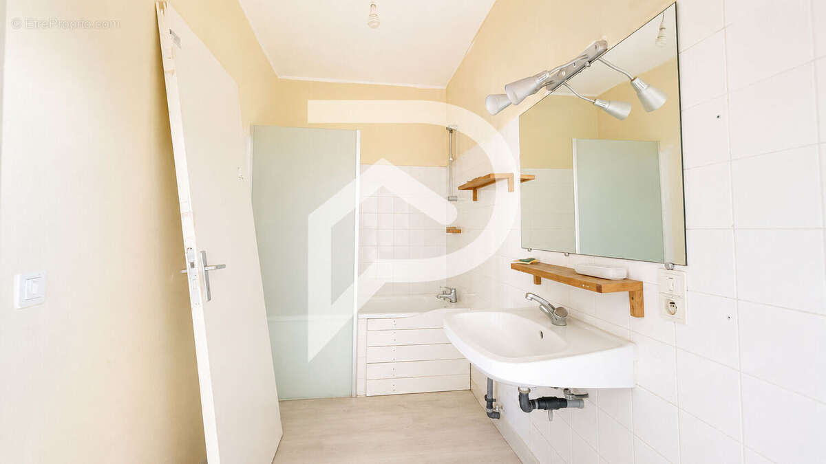 Immeuble Mazamet 15 pièces 371,5 m² - photo 8