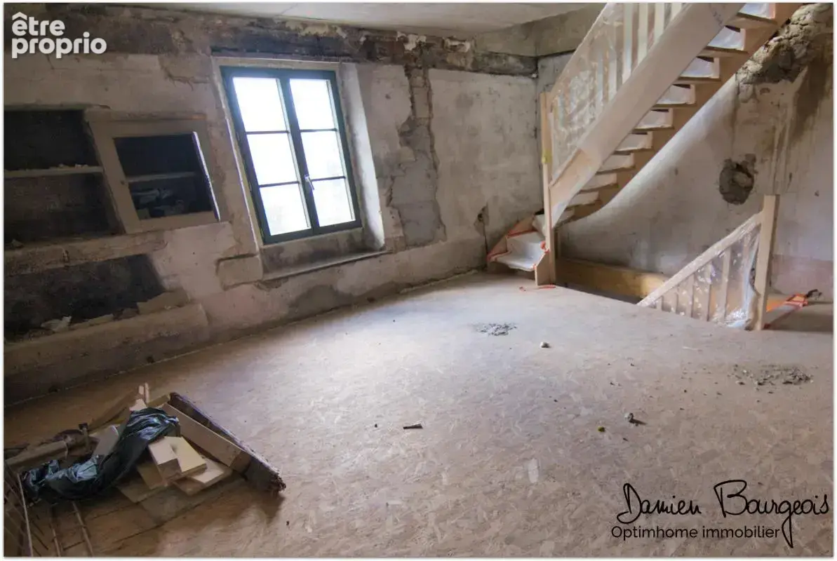 Maison mitoyenne brute avec fort potentiel d' environ 140 m² au sol - photo 11
