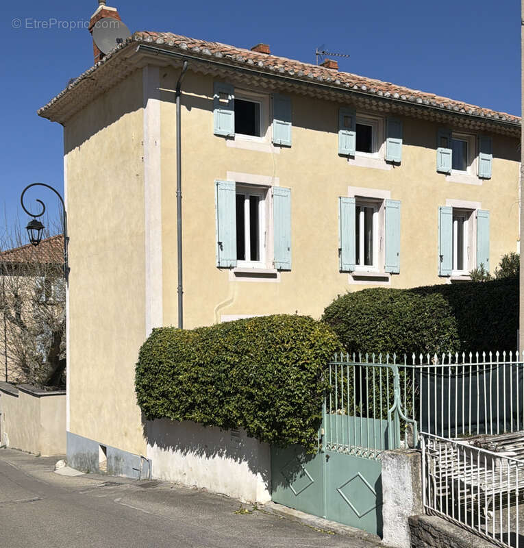 Maison à VAISON-LA-ROMAINE