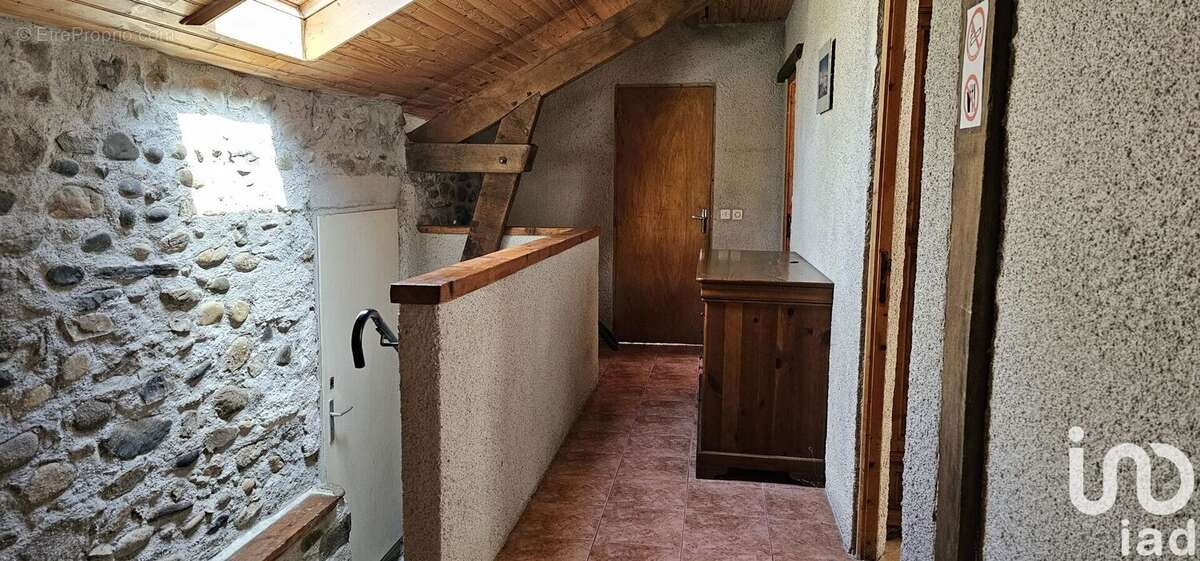 Maison 199 m² à Lortet  - photo 9