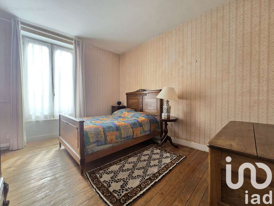 Maison 221 m² à Ige  - photo 6
