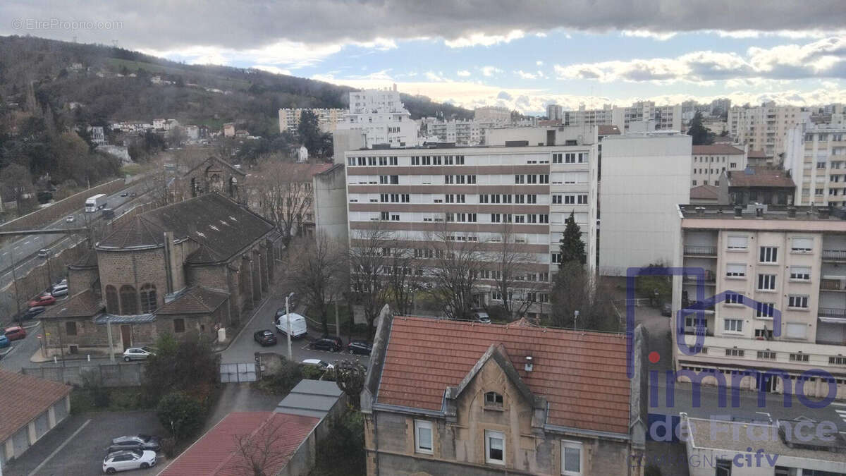 Appartement à SAINT-ETIENNE
