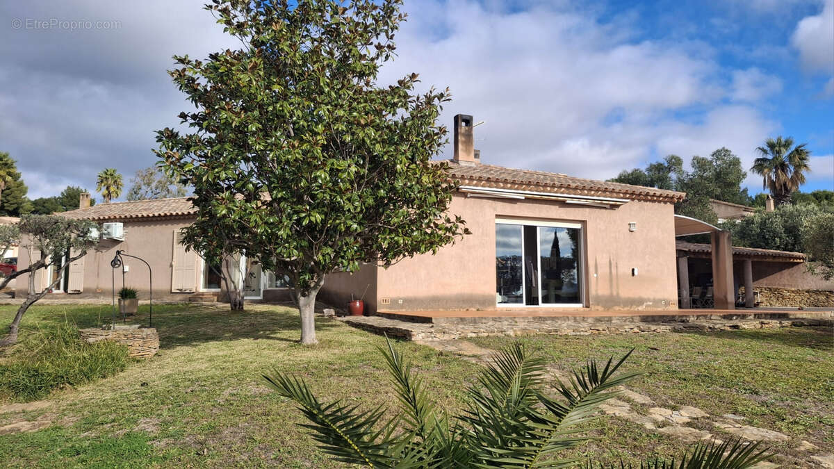 Maison à LA CADIERE-D&#039;AZUR