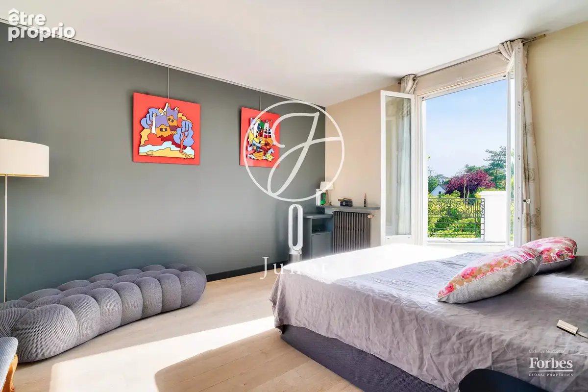 Le Vésinet - SUD - Maison - 6 chambres - 300m² - Terrain 1800m² avec piscine. - photo 16