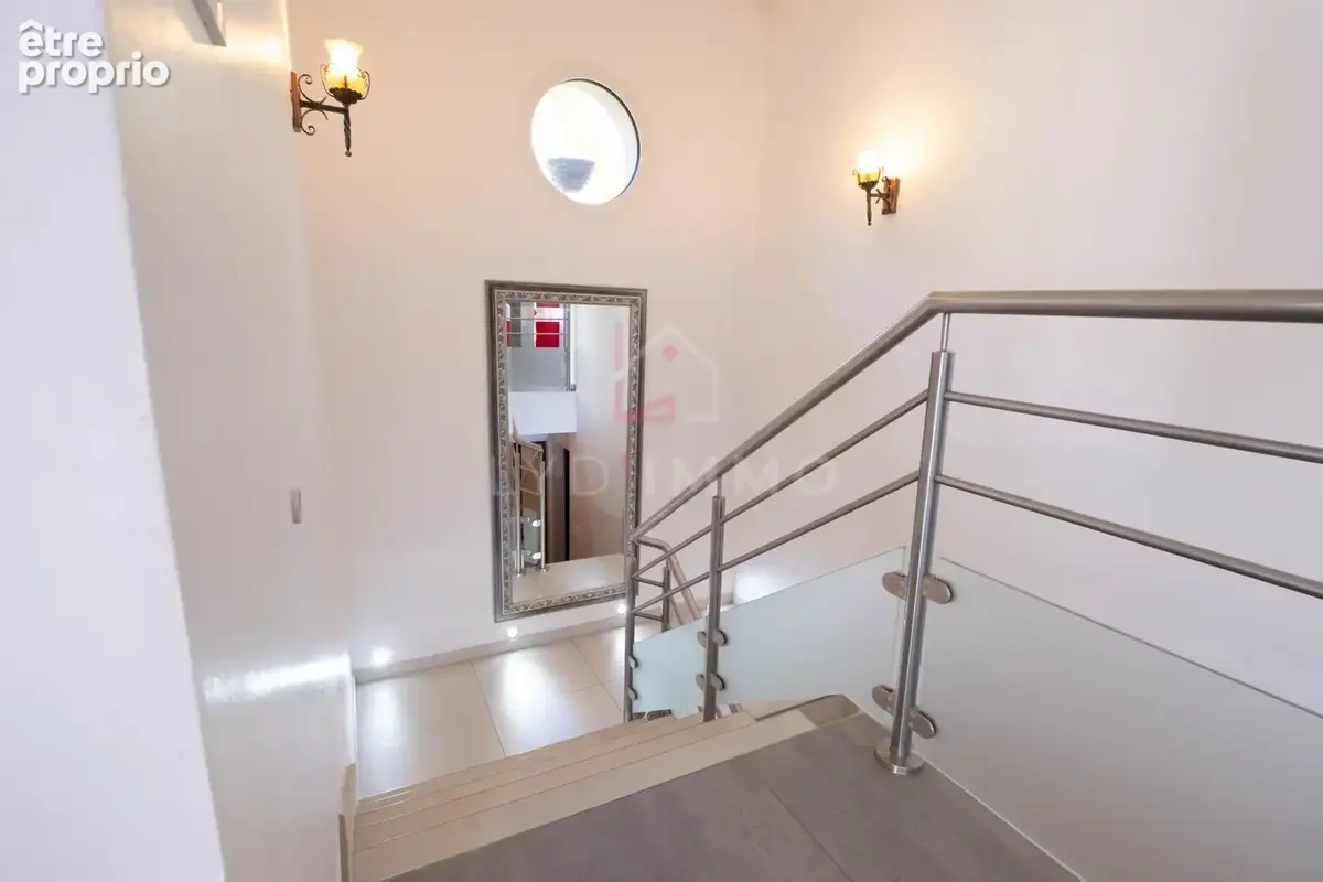 Villa familaile avec piscine et grand terrain - photo 7