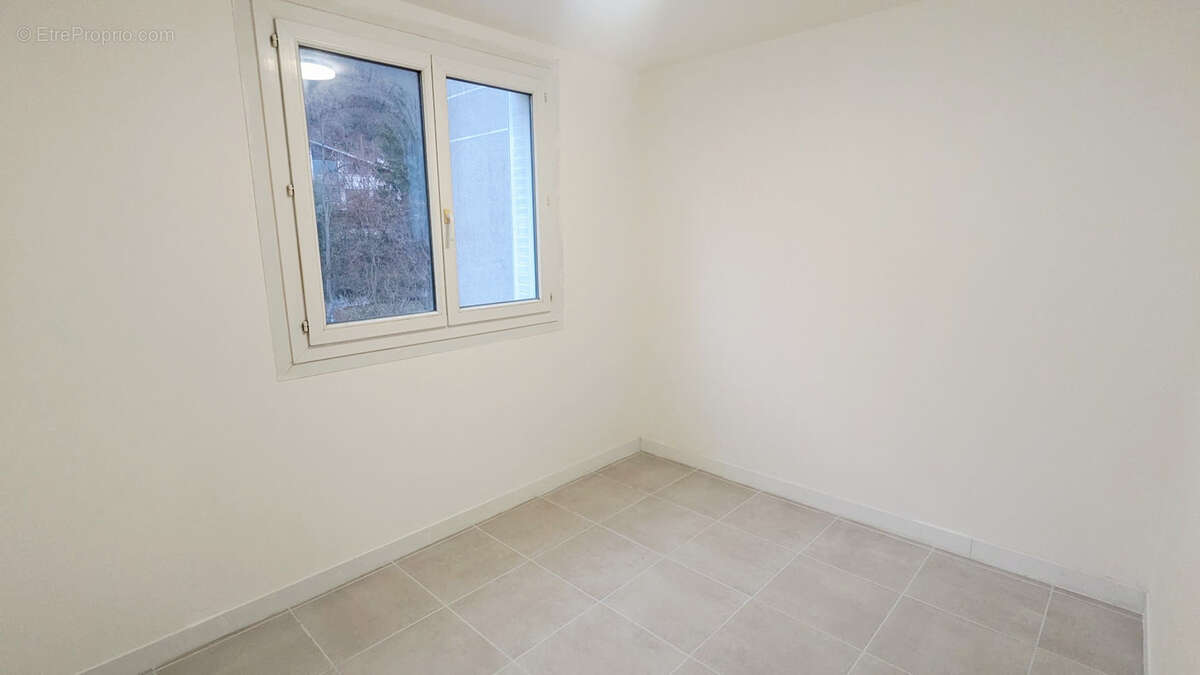 Appartement à SAINT-MARTIN-LE-VINOUX