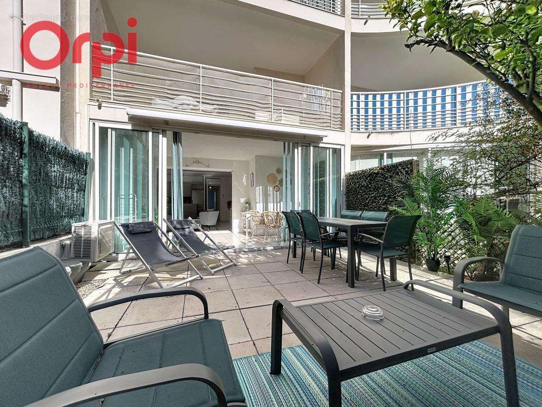 Appartement à FREJUS