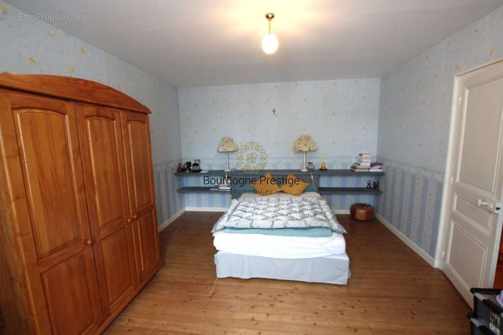 Maison à SENNECEY-LE-GRAND