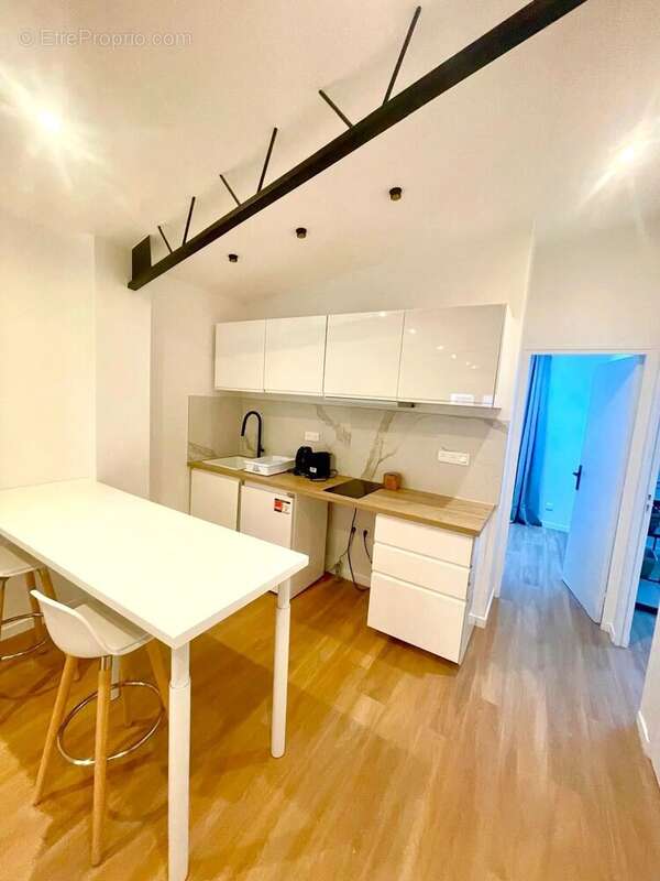 Appartement à PARIS-18E