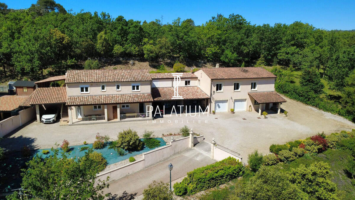 Maison à GREOUX-LES-BAINS