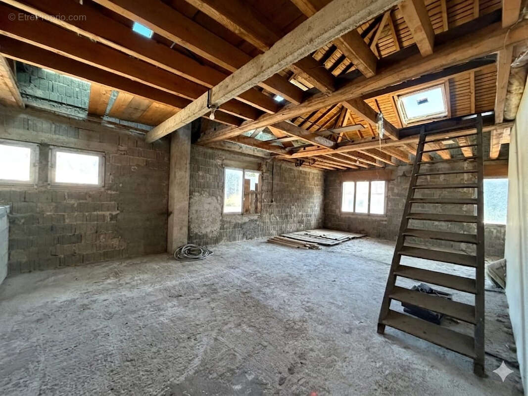 Appartement à MAICHE