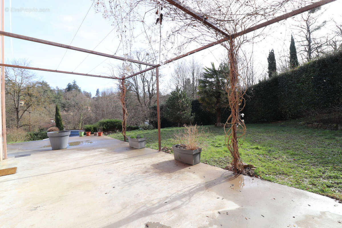 Maison à CHARBONNIERES-LES-BAINS