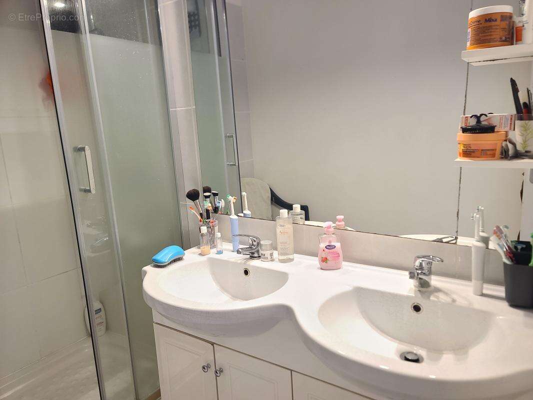 Appartement à SAINT-DENIS