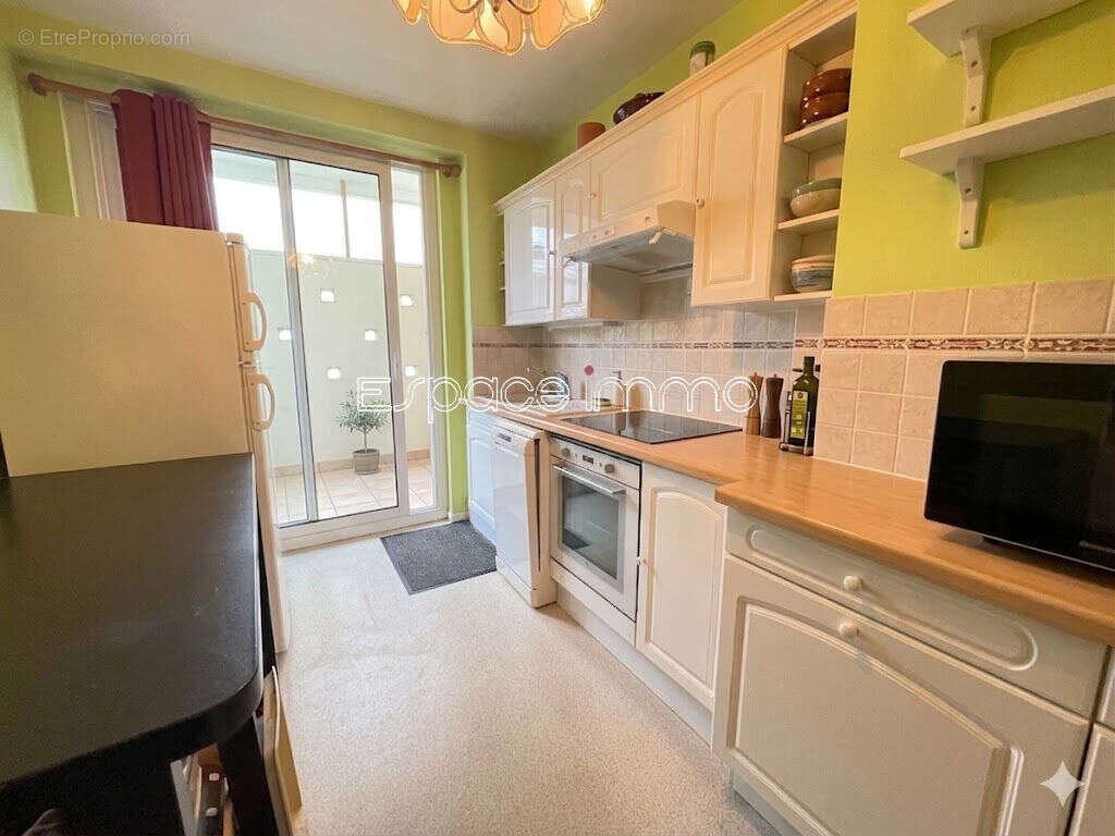 Appartement à MONT-SAINT-AIGNAN