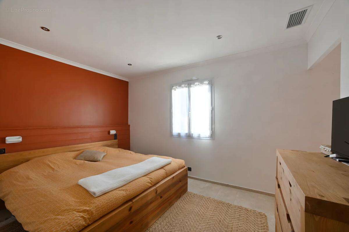 Maison à SAINT-GILLES