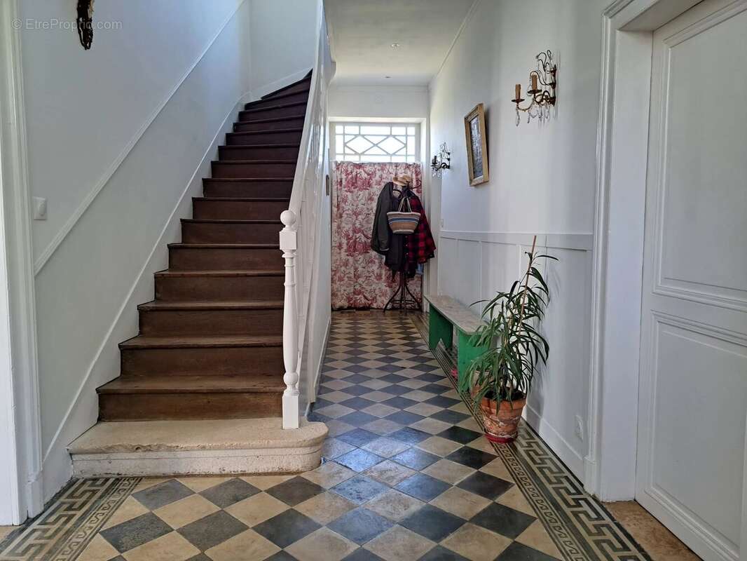 Maison à MONTMORILLON