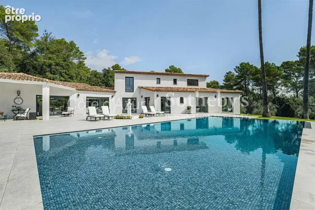 Mougins Les Parcs de Mougins, villa contemporaine rénovée sur un vaste terrain paysager - photo 2