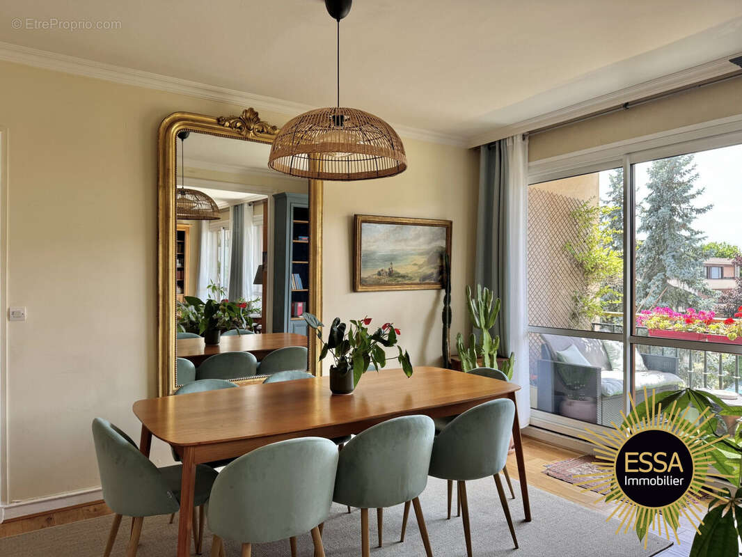 Appartement à NOISY-LE-ROI