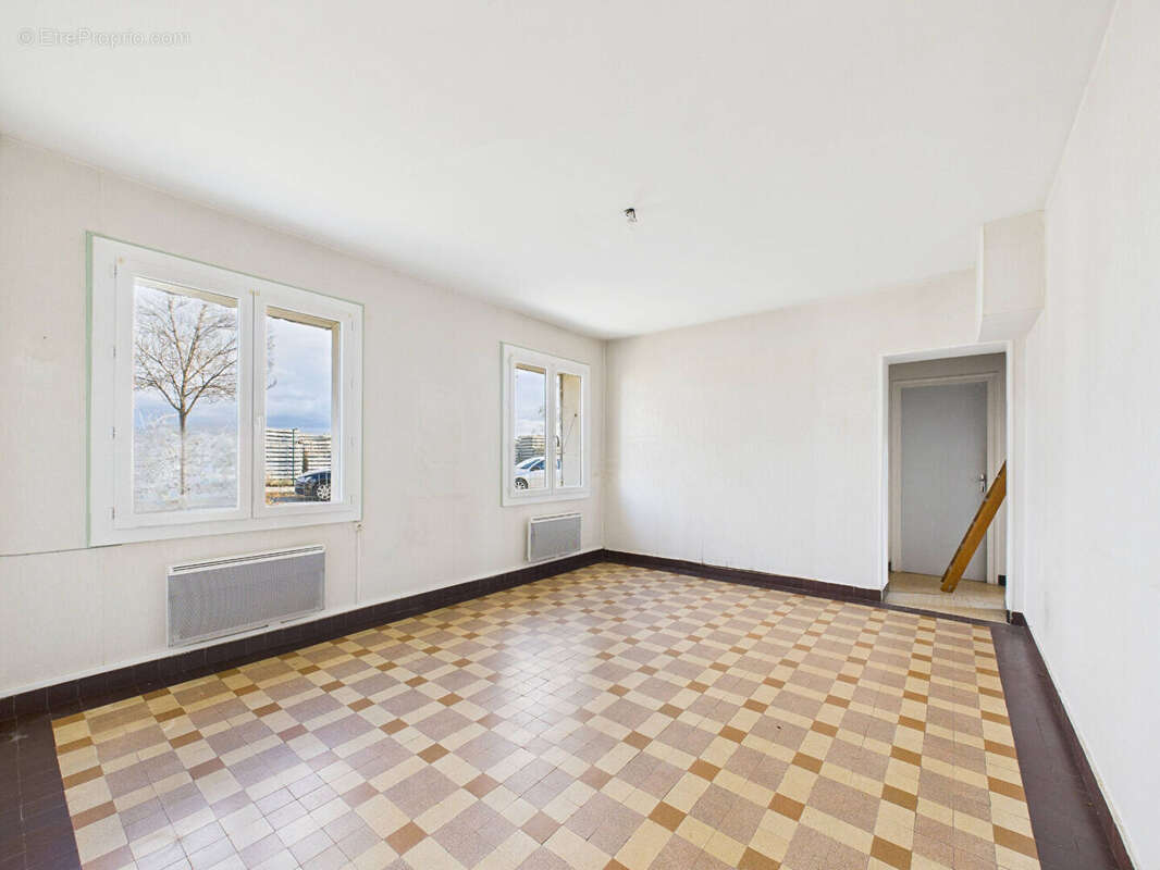 Maison à PORTES-LES-VALENCE