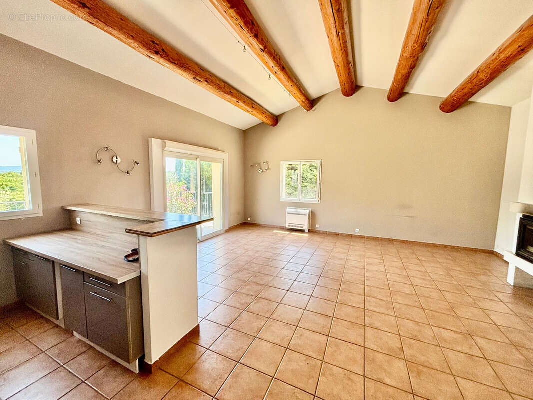 Proche grignan   villa  3  chambres avec grand terrain à colonzelle - photo 6