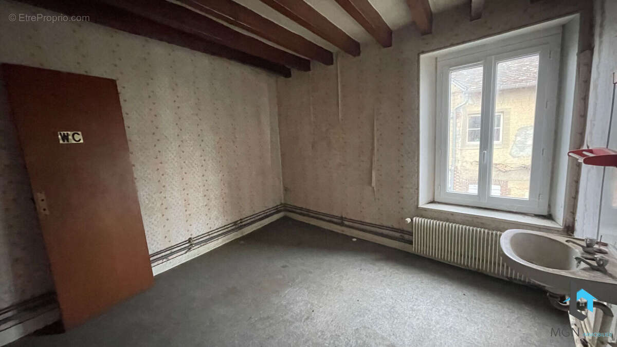Appartement à ALLUYES